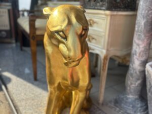 GIAGUARO IN RESINA DORATO